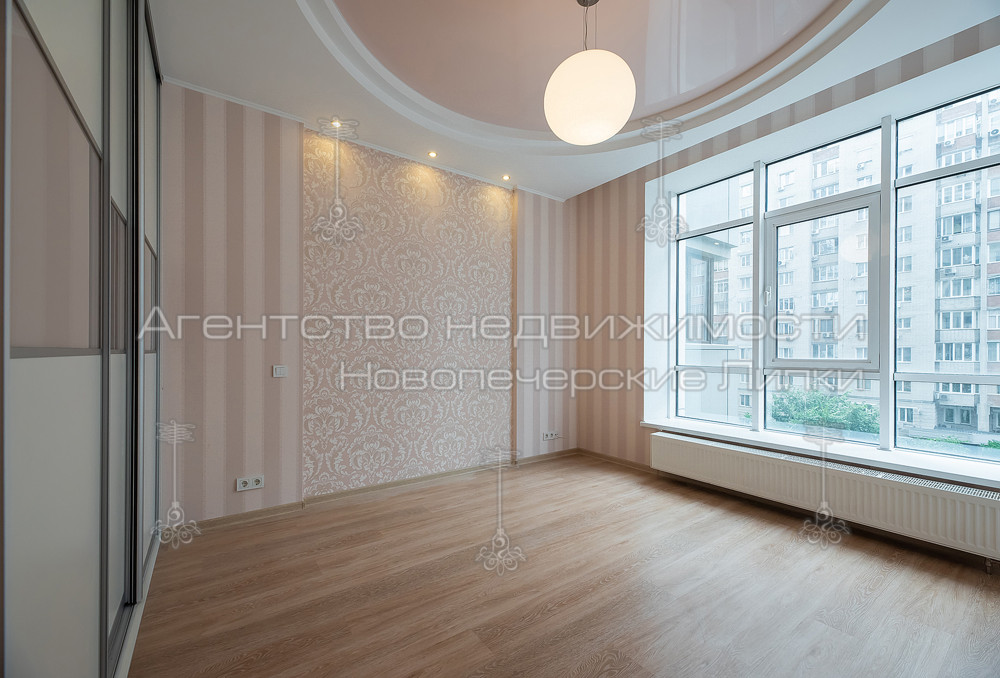 4к квартира (код 0242)