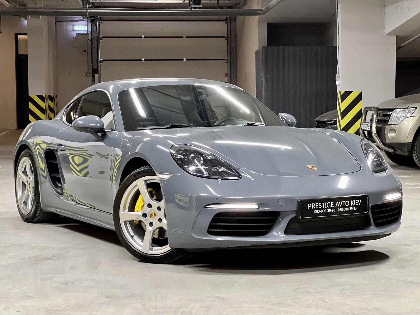 Porsche Cayman , 2018 г. (код - 024)