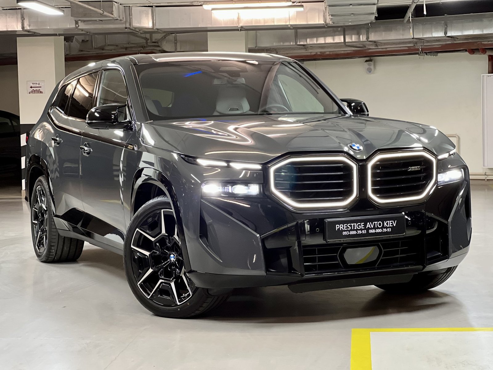 BMW X M , 2023 г. (код - 008)