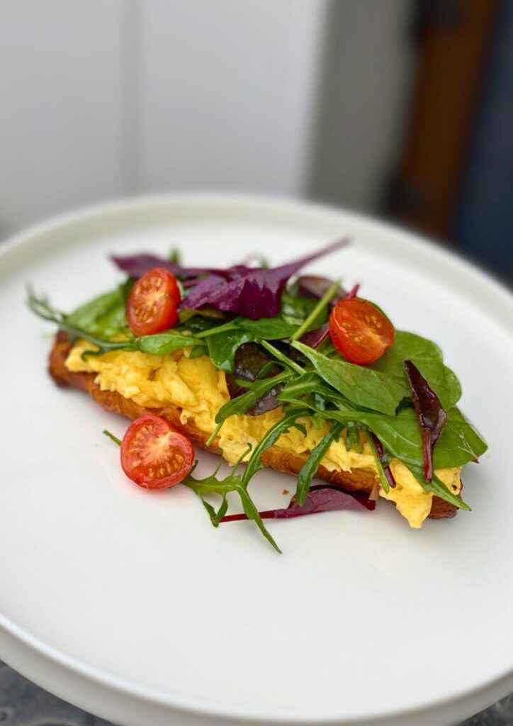 Сніданки цілого дня в La Farine